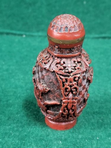 ANCIENNE TABATIERE EN LAQUE DE CHINE ROUGE N° 2