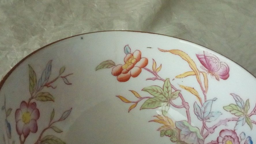 ANCIENNE TASSE A THE EN PORCELAINE SARREGUEMINES DECOR MINTON MODELE N° 215 * N1