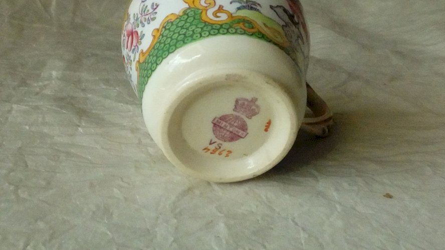 ANCIENNE TASSE EN FAIENCE DECOR OISEAU DU PARADIS MINTON N°2984**