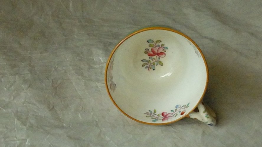 ANCIENNE TASSE EN FAIENCE DECOR OISEAU DU PARADIS MINTON N°2984**