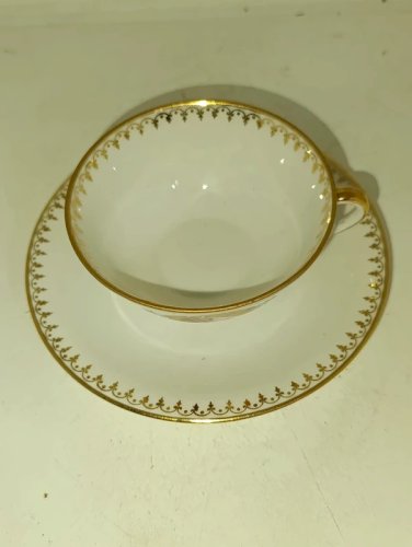 ancienne tasse et soucoupe souvenir de communion porcelaine limoges en bon etat