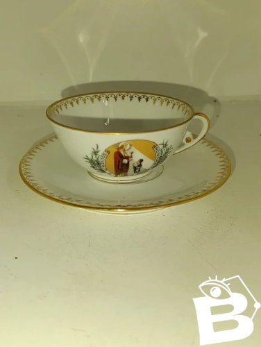 ancienne tasse et soucoupe souvenir de communion porcelaine limoges en bon etat
