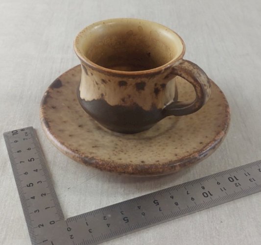 Ancienne tasse + sous tasse à café, en céramique, Vallauris ^