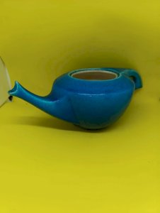 ancienne theiere bleu signée lachenal en bon etat