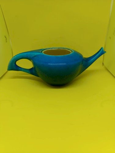 ancienne theiere bleu signée lachenal en bon etat