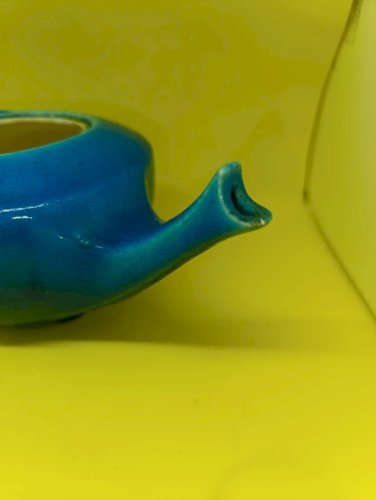 ancienne theiere bleu signée lachenal en bon etat