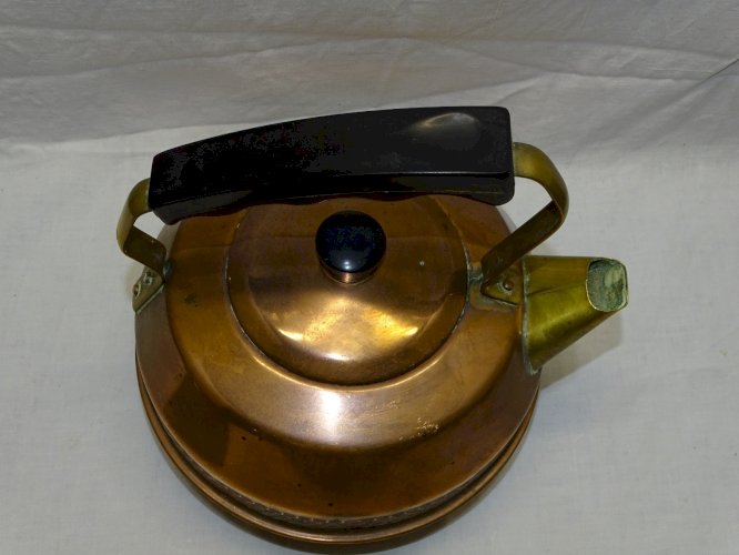 -ANCIENNE THEIERE CUIVRE VINTAGE METAUX OUVRE/VESOUL LE TREFLE COLLECTION   D