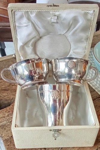Ancienne Timballe Tasse Baptême Métal Argenté Noël Collet Modèle Coquille 3 Pcs