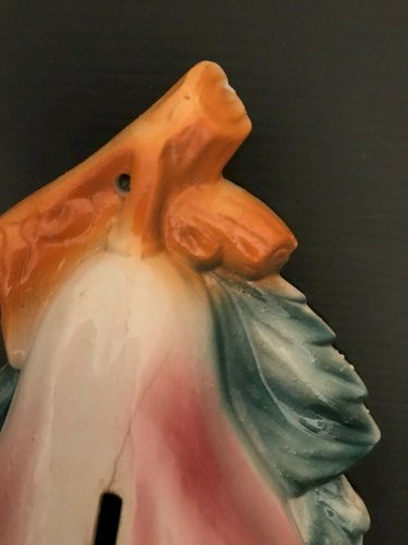 ancienne tirelire a cassée forme poire Orchies ? numérotée 734 barbotine