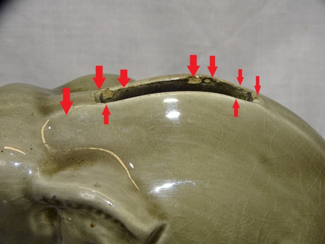-ANCIENNE TIRELIRE A CASSER ELEPHANT BARBOTINE GRISE MADE IN FRANCE VITRINE   D