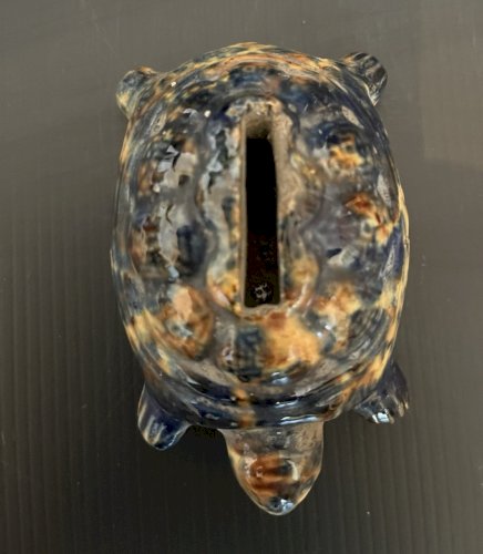 Ancienne tirelire à casser tortue faïence  poterie Sarthe  art populaire