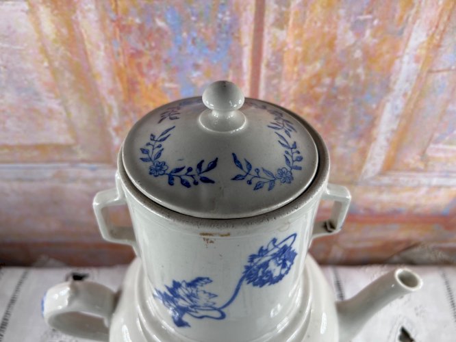 Ancienne tisanière Saint-Uze en faïence bleue – French Blue White Faience