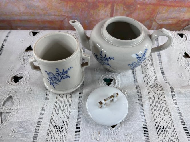 Ancienne tisanière Saint-Uze faïence bleue