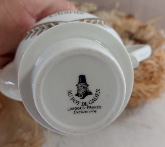 Ancienne tisanière / veilleuse, Tisane de la charité, en porcelaine de Limoges