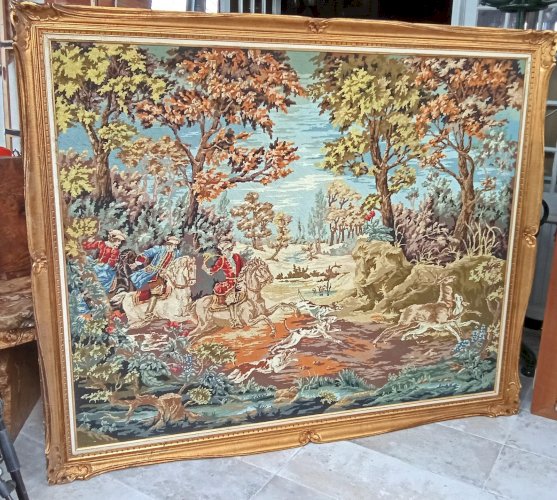 Ancienne Très Grande tapisserie broderie canevas Scène Chasse Cadre Doré Château