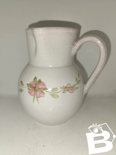ancienne vase/pot attribué a la manufacture st uze en etat satisfaisant