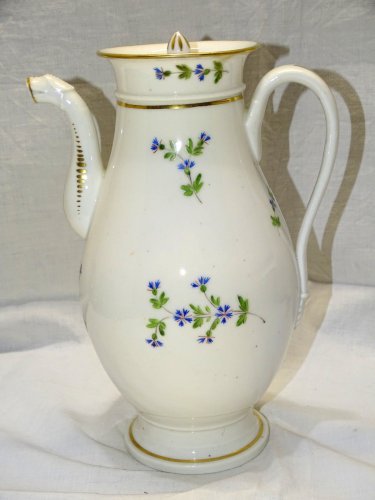 -ANCIENNE VERSEUSE PORCELAINE MODELE AUX BARBEAUX EMPIRE début XIXe  D