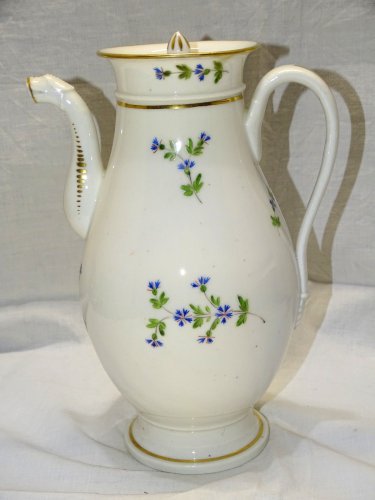-ANCIENNE VERSEUSE PORCELAINE MODELE AUX BARBEAUX EMPIRE début XIXe  D