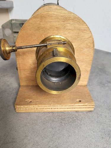 ANCIENNE VISIONNEUSE ARTISANALE