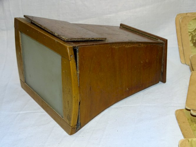 -ANCIENNE VISIONNEUSE STEREOSCOPIQUE BREWSTER ? CIRCA 1870 + 15 VUES CARTON    D