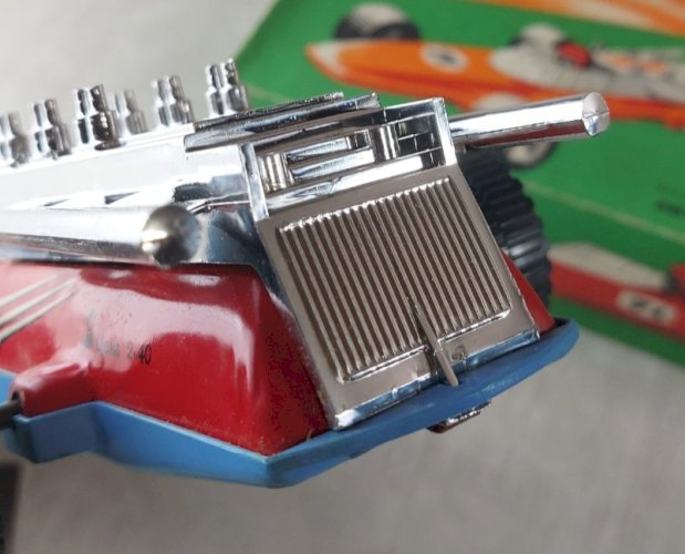 Ancienne voiture de course à friction, en tôle et plastique, URSS