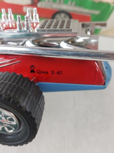 Ancienne voiture de course à friction, en tôle et plastique, URSS