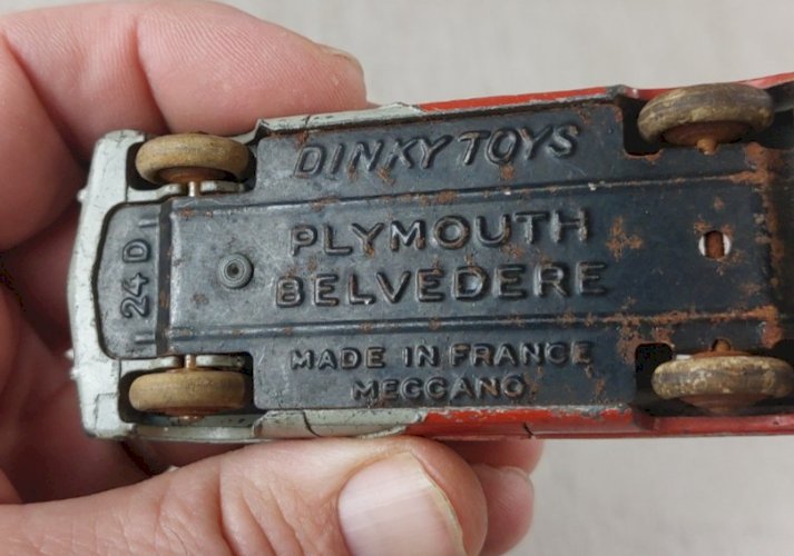 Ancienne voiture en métal, Plymouth Belvédère, 24D, Dinky Toys