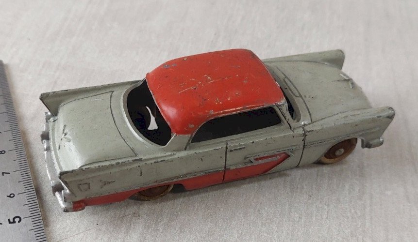 Ancienne voiture en métal, Plymouth Belvédère, 24D, Dinky Toys
