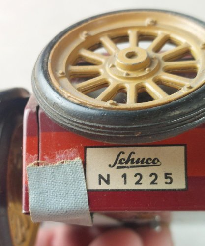 Ancienne voiture en tôle à clé, Mercer 1225, 35J 1913, Schuco ^