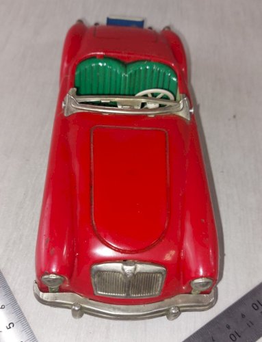 Ancienne voiture en tôle à friction, MG-3061, Trademark TM Modern Toys Japan