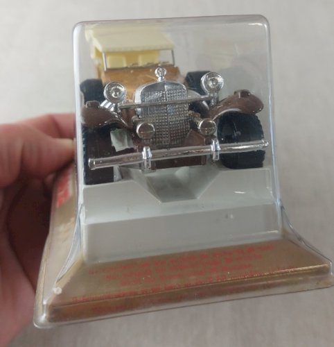 Ancienne voiture, Excalibur marron, Majorette 3000, 1/32 ^