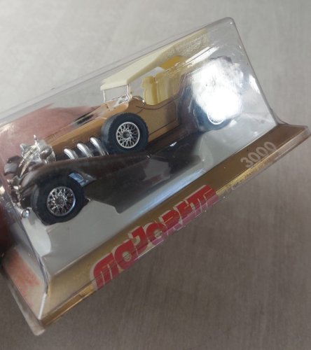 Ancienne voiture, Excalibur marron, Majorette 3000, 1/32 ^
