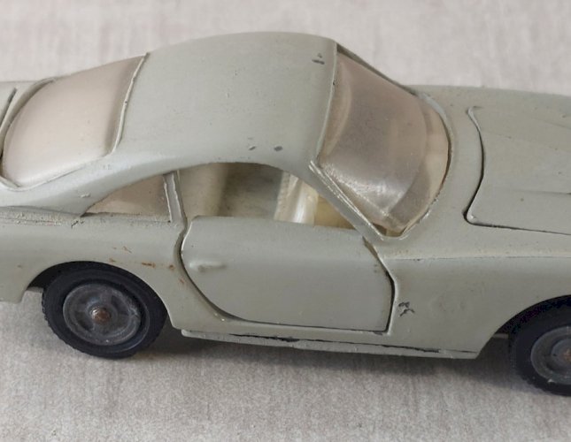 Ancienne voiture, Ferrari 250 GT Berlinetta, Politoys URSS, 1:43 ^