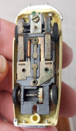 Ancienne voiture pour circuit électrique, Citroën DS19, Faller, 4854