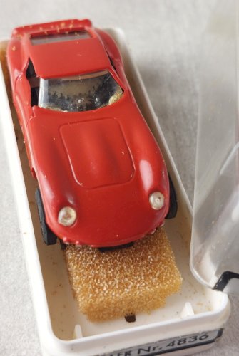 Ancienne voiture pour circuit électrique, Ferrari GT, Faller, 4836