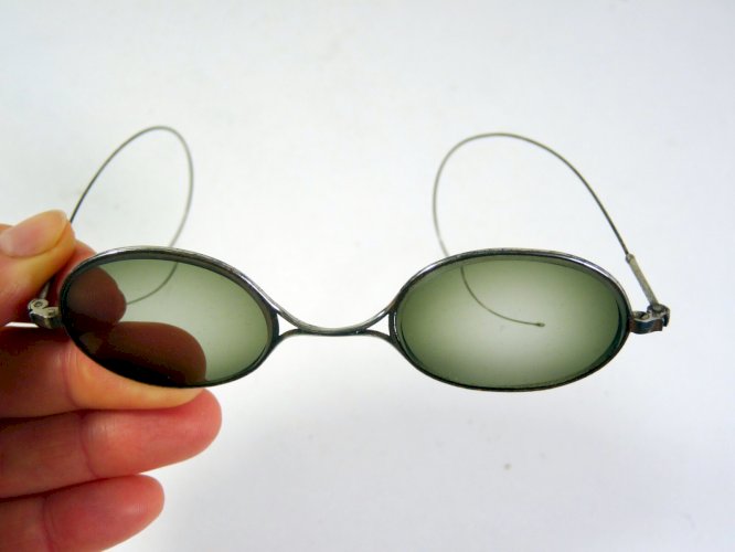 Anciennes lunettes 1900 monture argent, étui cuir F. SENOIT LYON