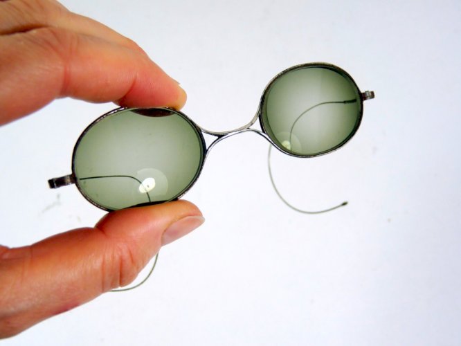 Anciennes lunettes 1900 monture argent, étui cuir F. SENOIT LYON