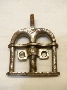 -ANCIENNES MENOTTES POUCETTE DE GENDARME FRANCE XIXe collection vitrine    D