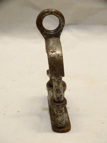 -ANCIENNES MENOTTES POUCETTE DE GENDARME FRANCE XIXe collection vitrine    D