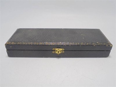 Anciens couteaux à dessert