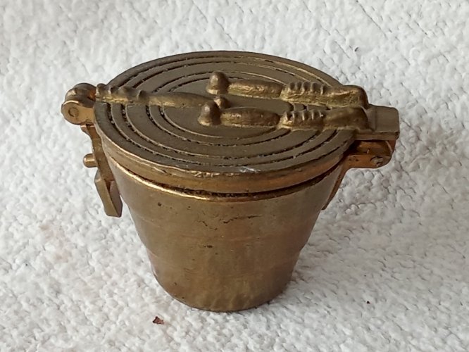 Anciens Poids Laiton pile De Charlemagne à godets Apothicaire old apothecary