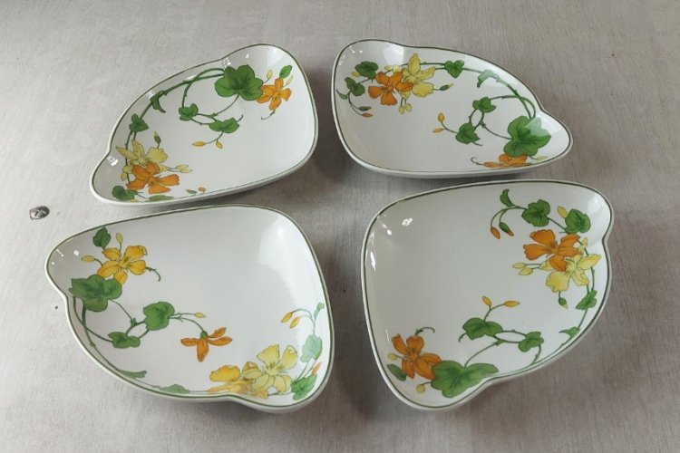 Anciens raviers / coupelles, décor Géranium, en céramique de Villeroy & Boch