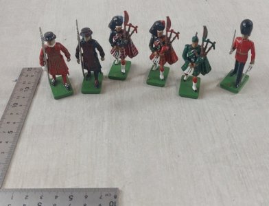 Anciens soldats en métal, joueurs de cornemuse, Beefeater, Britains