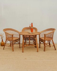 Angel, the wicker table and chair set No. 8