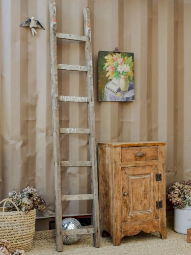 Angela, l'échelle en bois N°13