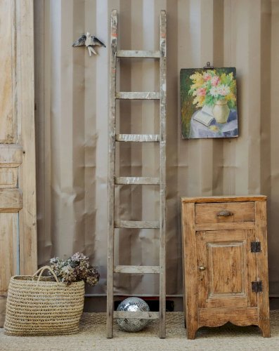 Angela, l'échelle en bois N°13