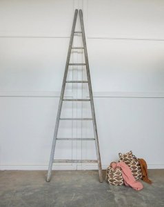 Angela, l'échelle en bois N°1