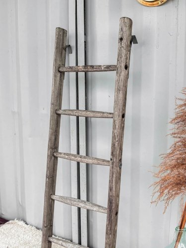 Angela, l'échelle en bois N°8