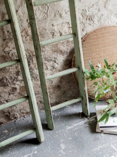 Angela, l'échelle en bois N°9