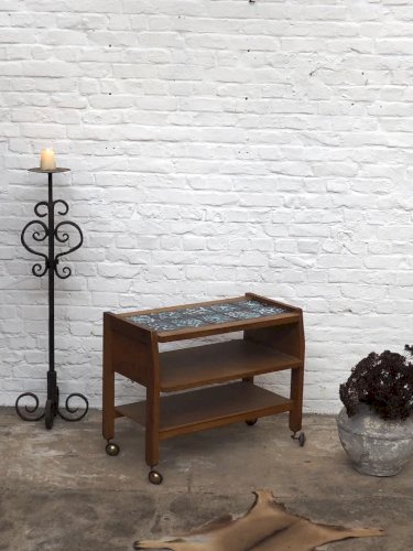 Anouk, la desserte en chêne et en céramique N°243